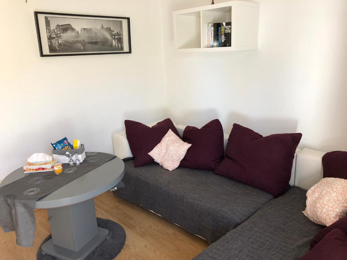 2 Zimmer Wohnung Mit Balkon - Naehe Messe Haar  Eksteriør bilde